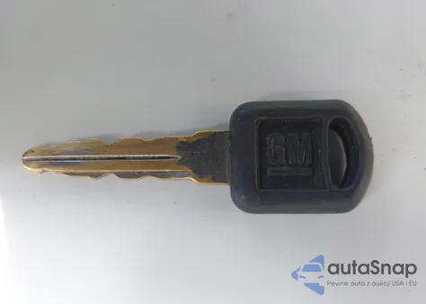 1998 Chevrolet Tahoe from USA, damaged, VIN 3GNEK18R4WG141013